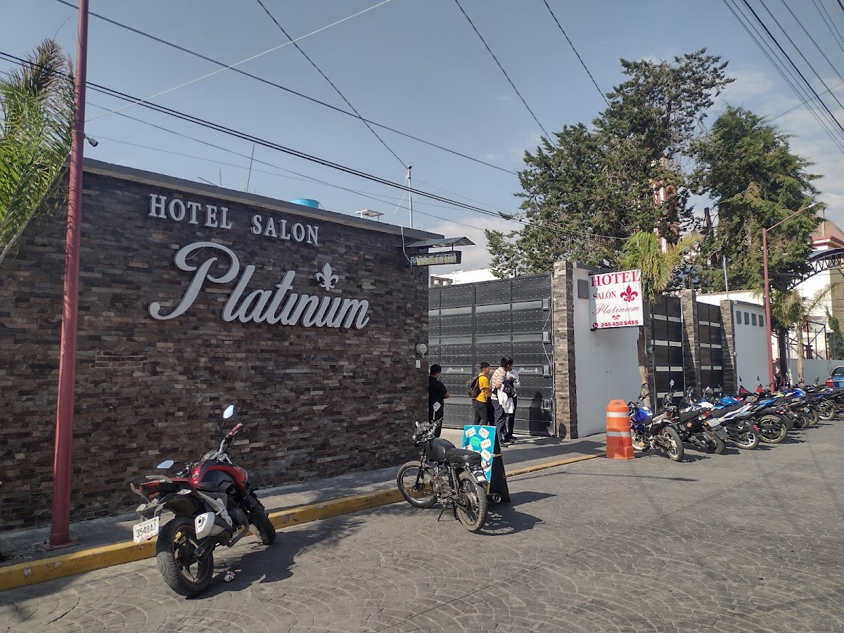 Hotel Salón Platinum